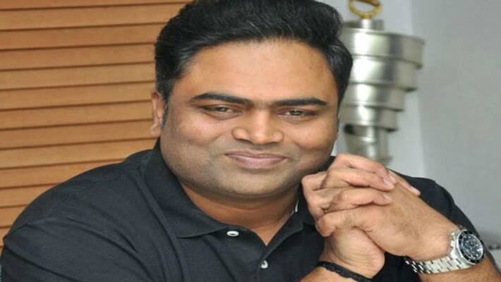 Ram Charan gives a nod to Vamshi Paidipally! Ram Charan gives a nod to Vamshi Paidipally!