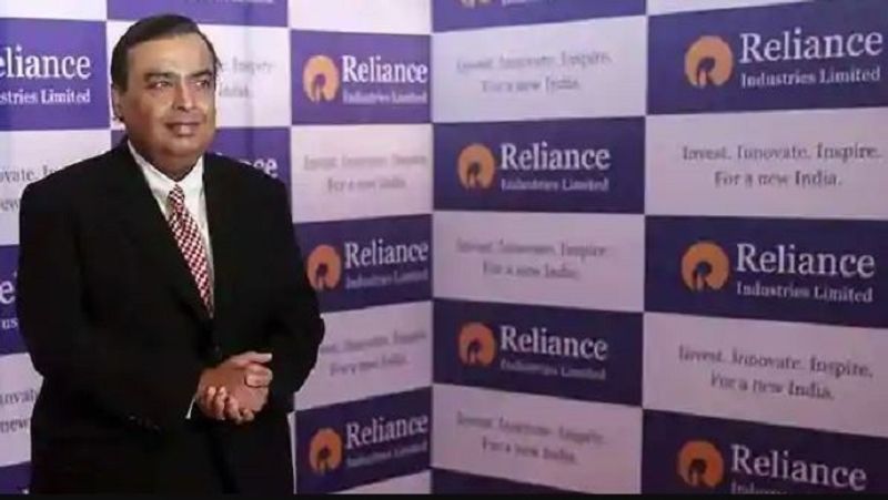Mukesh Ambnai overtakes Warren Buffet, becomes world 7th richest person MJA