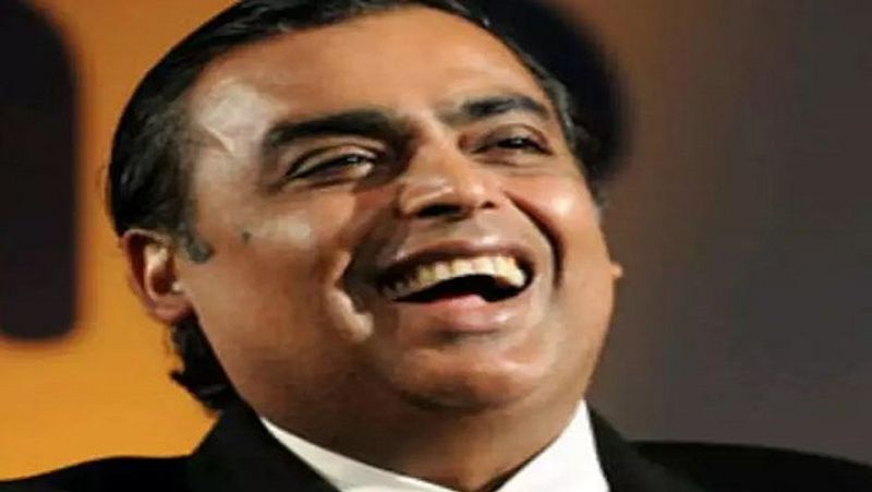 Mukesh Ambnai overtakes Warren Buffet, becomes world 7th richest person MJA