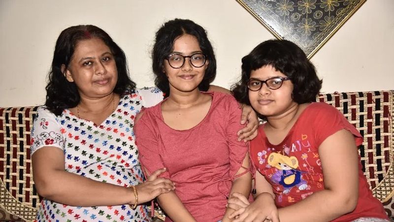 jharkhand news icse board result 2020 icse board 10th 12th results today state topper adrika in jharkhand kpr