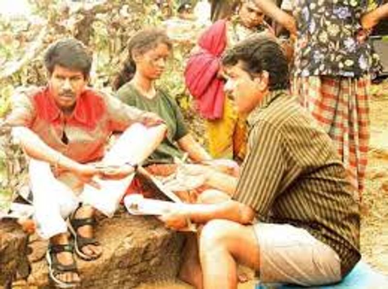 கண் தெரியாமல் நடித்த நடிகை பூஜா காட்சி படமாக்கப்பட்டபோது 