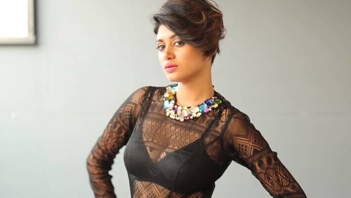 Why is Oviya so angry with Prime Minister Modi? Why is Oviya so angry with Prime Minister Modi?