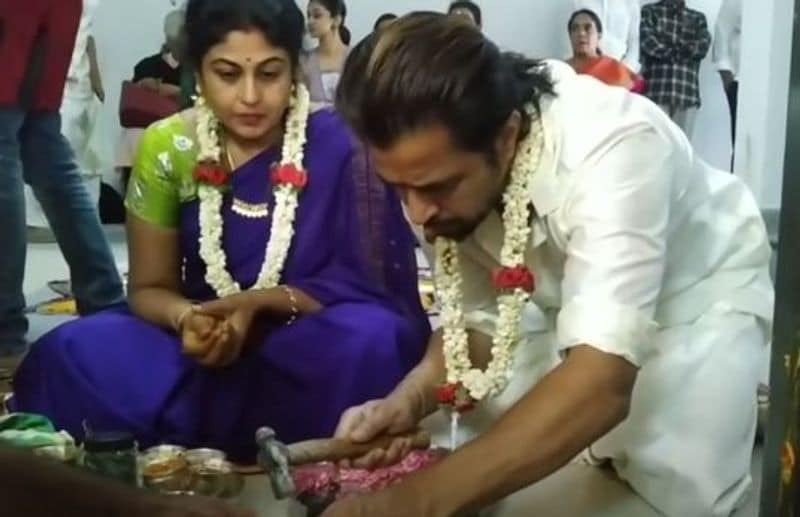 action king arjun house warming ceremony stills