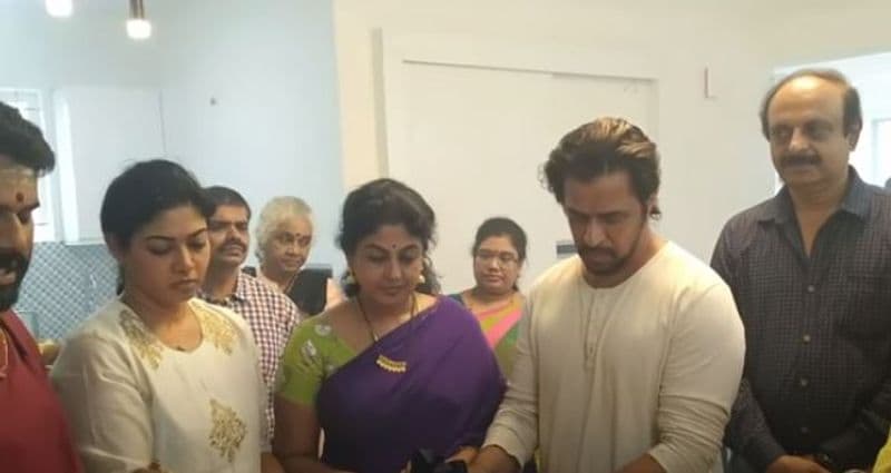 action king arjun house warming ceremony stills