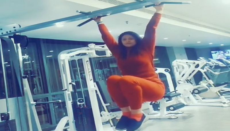 srat Jahan, wife of cricketer Mohammad Shami, photos, video asa