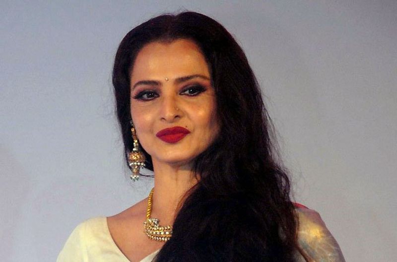 Here how Bollywood diva Rekha earns livelihood