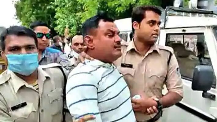 SI arrested for spying on Vikas. Fearing for life, petition in court. !! SI arrested for spying on Vikas. Fearing for life, petition in court. !!