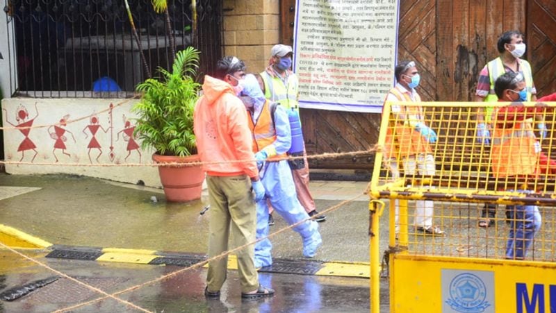 கொட்டும் மழையிலும் துரித கதியில் நடக்கும் பணி 