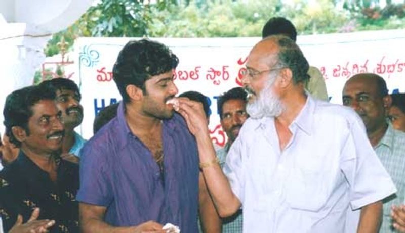 Tollywood Top Hero Prabhas Rare and unseen Photos