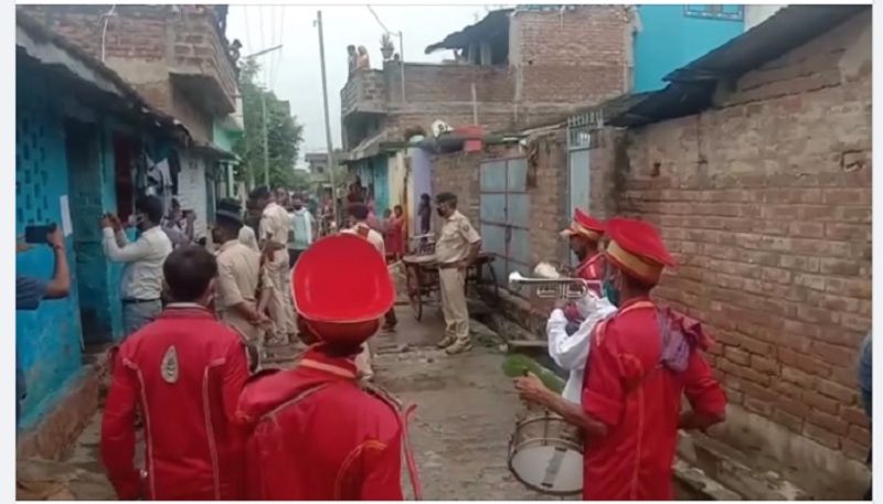 Unique way to surrender miscreants in Bihar, police reached home with band instruments ASA