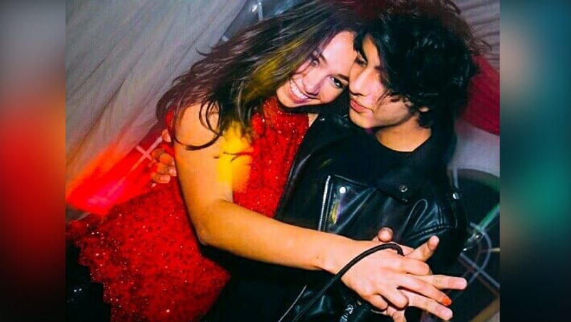 Shahrukh Khan son Aryan Khan cozy with mystery girl photos viral on social media KPJ