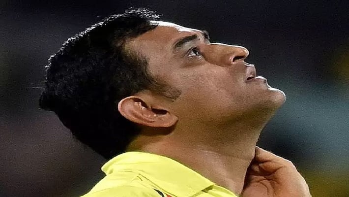MS Dhoni undergoes Coronavirus test before joining the training camp in Chennai spb MS Dhoni undergoes Coronavirus test before joining the training camp in Chennai spb