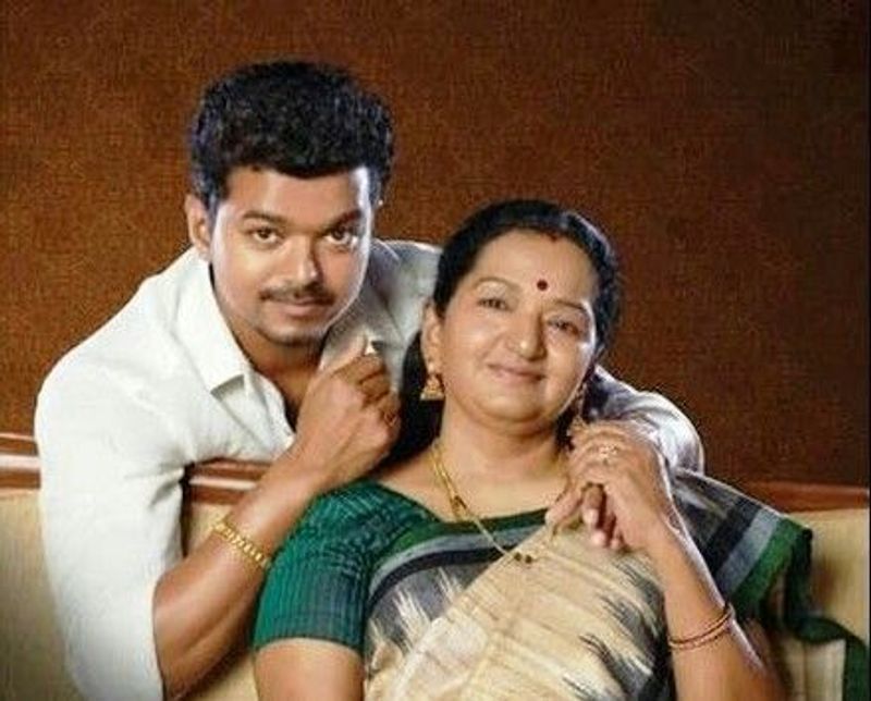 விஜய்யின் தாய் ஷோபா சந்திரசேகர் 