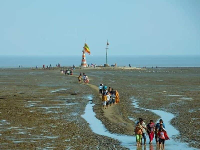 Nishkalank Mahadev mandir in Gujarats Arabian sea