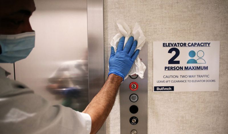 chinese coronavirus superspreader infects 71 people in just 60 seconds in lift kph