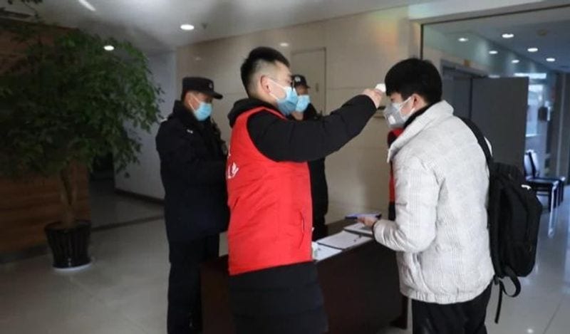 chinese coronavirus superspreader infects 71 people in just 60 seconds in lift kph