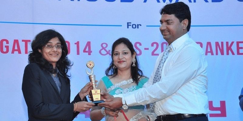 ias success story of upsc topper surabhi gautam upsc all india rank 1 2016 mp girl surabhi gautam story kpt
