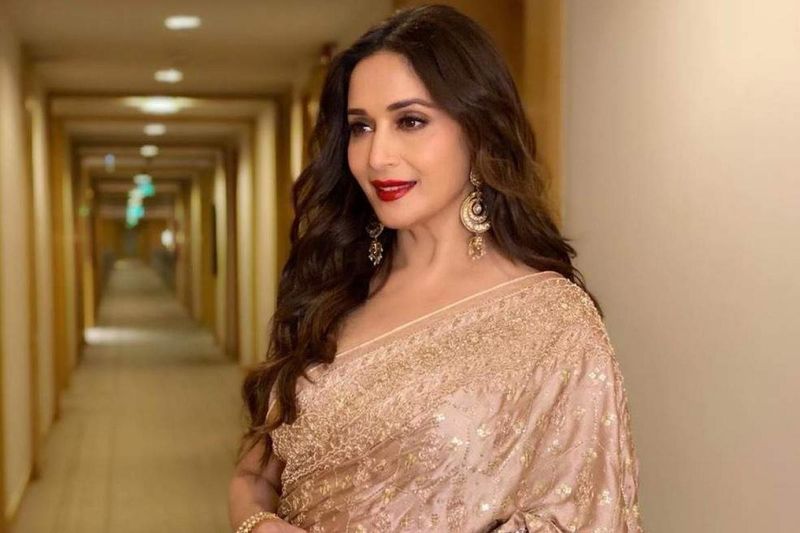 Madhuri dixit was once madly in love with Sunil Gavaskar