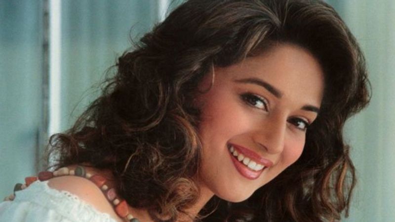 Madhuri dixit was once madly in love with Sunil Gavaskar