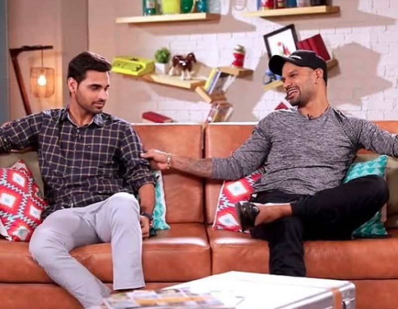 बहुत कम लोगों को इस बारे में पता है कि भुवनेश्वर घरेलू क्रिकेट में ऐसे पहले गेंदबाज हैं जिन्होंने मास्टर-ब्लास्टर सचिन तेंदुलकर को रणजी ट्रॉफी में शून्य पर आउट किया था। बताने की जरूरत नहीं कि किसी भी गेंदबाज के लिए सचिन के विकेट की क्या अहमियत थी। वो भी रन मशीन सचिन का डक हो जाना। 