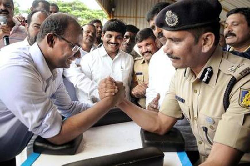 ias vs ips who is more powerful ias ips officers power and facilities full details upsc candidates may know kpt