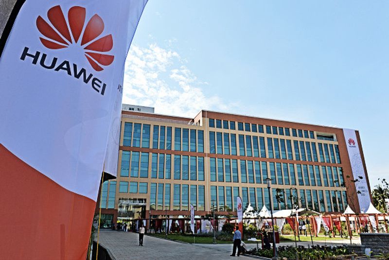 UK bans purchase of new 5G equipment from China's huawei from December 31 BAL