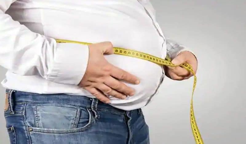 new study reveals beer belly reduces men chances to be father fir fifty percent kph