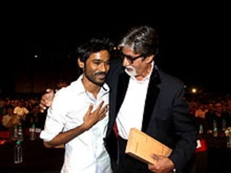 அமிதாப் பச்சன் அன்புடன் வரவேற்கும் தனுஷ் 