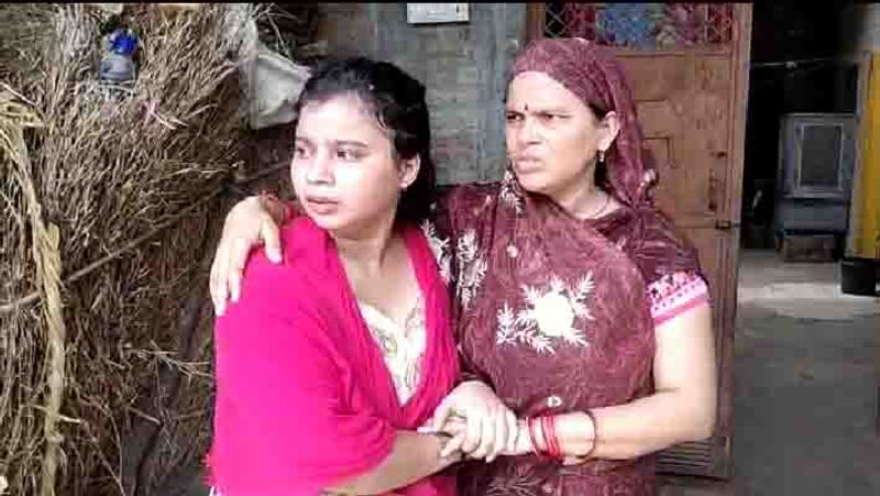 the most wanted Vikas Dubey colleague gangster prabhat mishra who was killed in a police encounter was a minor his sister said my brother was innocent kpl