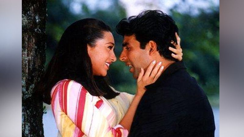 know why karisma kapoor hate akshay kumar but still the bollywood actor helped actress when she is in trouble KPJ