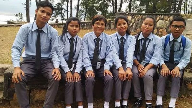 Meghalaya Education News, 50-year old woman Lakyntiew Syiemlieh passed 12th exam kpa