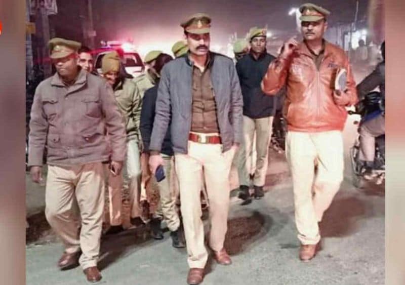 Gangster Vikas Dubey beat complainant Rahul in front of SO Vinay Tiwari he Surfaced after 12 days kpl