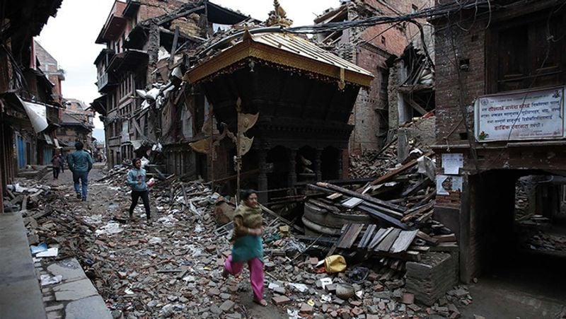Earthquake in Gujarat and Assam, see some pictures of dangerous earthquake in Bhuj of Gujarat kpa