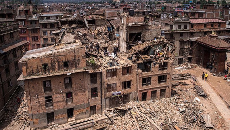 Earthquake in Gujarat and Assam, see some pictures of dangerous earthquake in Bhuj of Gujarat kpa