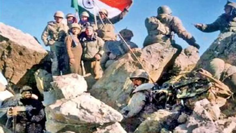 kargil vijay diwas Know how Indian Army Wins Hump And point 5140 during kargil war hero captain vikram batra Said yeh dil maange more KPY