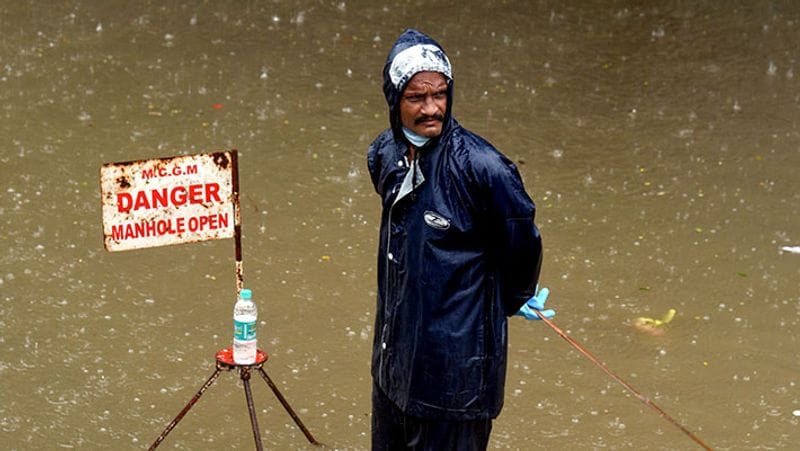 Weather update heavy rainfall in Kolkata and Bengal RTB