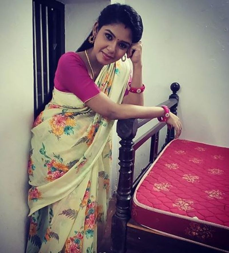பாண்டியன் ஸ்டார் சீரியலில் இது தான் மீனாவின் ரூம்... அங்கிருந்து தான் போஸ் பலமா இருக்கு 