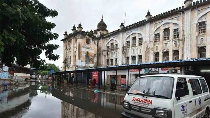 HRC takes suo moto on osmania hospital flooded water after heavy rains HRC takes suo moto on osmania hospital flooded water after heavy rains