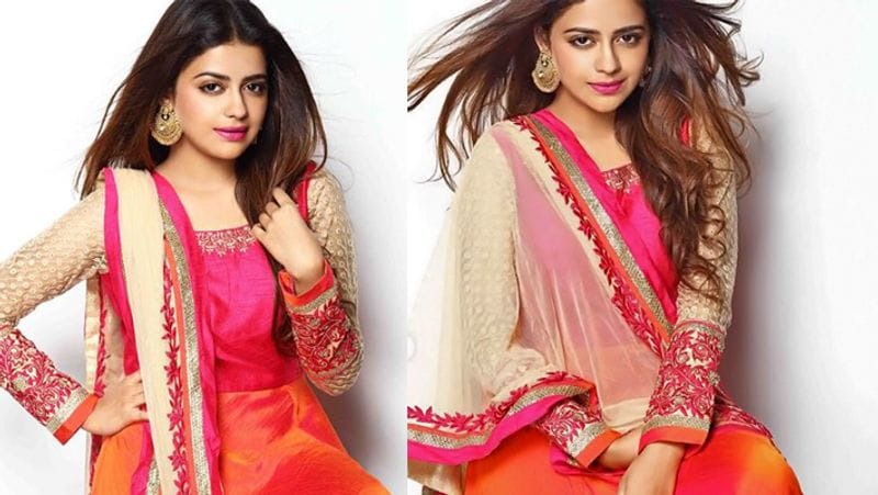 Ravi Kishan Daughter Riva Kishan Beautiful Pics and Facts KPG