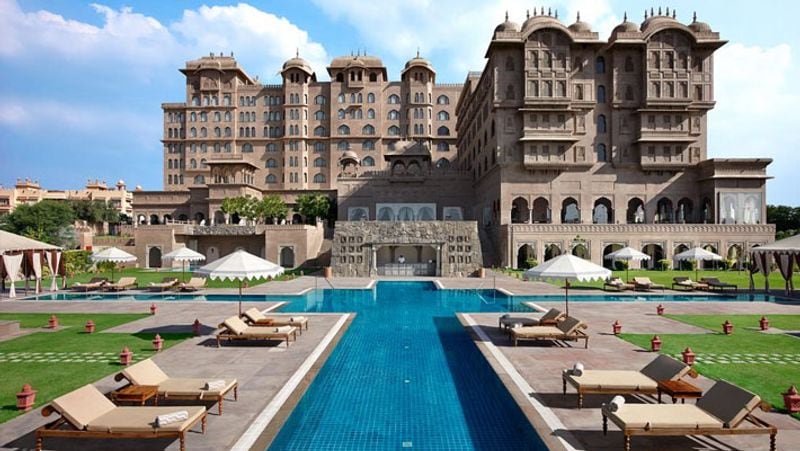 Rajasthan government crisis, Congress MLAs are staying at this Fairmont Hotel in Jaipur, see some unseen pictures kpa