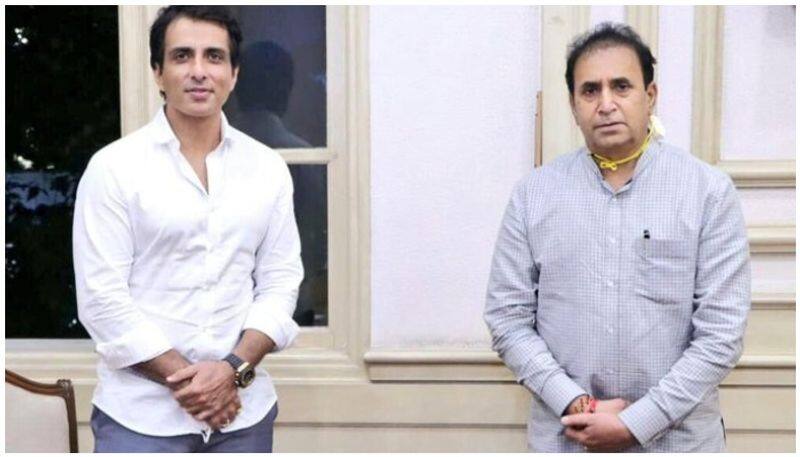 Actor sonu sood donate 25 thousand face shield to police