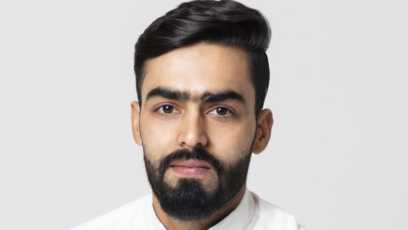 A pakistani carpenter becomes model in Saudi Arabia KPP