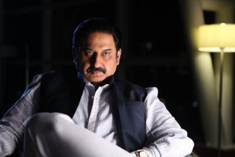 అయితే చాలా సందర్భాల్లో ఈ విషయంపై సుమన్ క్లారిటీ ఇచ్చే ప్రయ్నతం చేసినా ప్రతీ వేదిక మీద ఆయనకు ఈ ప్రశ్న ఎదురవుతూనే ఉంది. సుమన్ను ఇరికించింది ఎవరు..? ఇండస్ట్రీ వ్యక్తులనేనా..? బయటి వారా..? భానుచందర్ను కూడా ఇబ్బంది పెట్టాలని చూశారా..? ఇలా ఎన్నో ప్రశ్నలు తరుచూ మీడియా సర్కిల్స్లో వినిపిస్తుంటాయి.