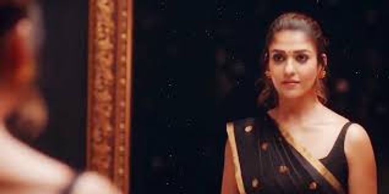 ஆனால் சிலரோ நயன்தாராவின் அழகை மெய் மறந்து ரசித்து வருகின்றனர். 