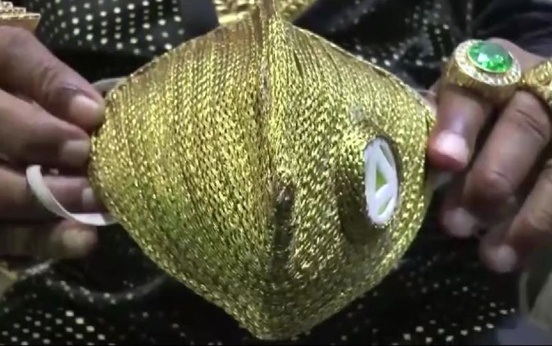 Odisha A businessman in Cuttack made a gold mask in Corona kpn
