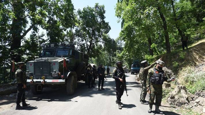 Pakistan again violates ceasefire in Shahpur, Kirni and town sector of poonch district Pakistan again violates ceasefire in Shahpur, Kirni and town sector of poonch district