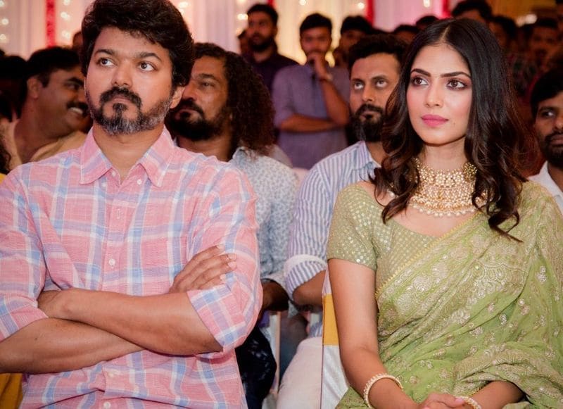 இவரின் அசுர வளர்ச்சியை பார்த்து, ஏற்கனவே புகைச்சலில் இருந்த சில இளம் நடிகைகளை பொங்க வைத்துள்ளது இந்த செய்தி.
