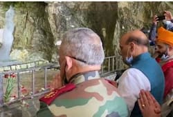 Defence minister Rajnath Singh offers prayers at Amarnath cave shrine