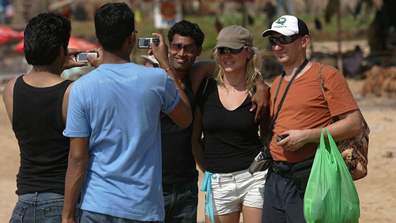 Corona Goa tourism and film stars, see some rare photographs of Goa and Panaji kpa