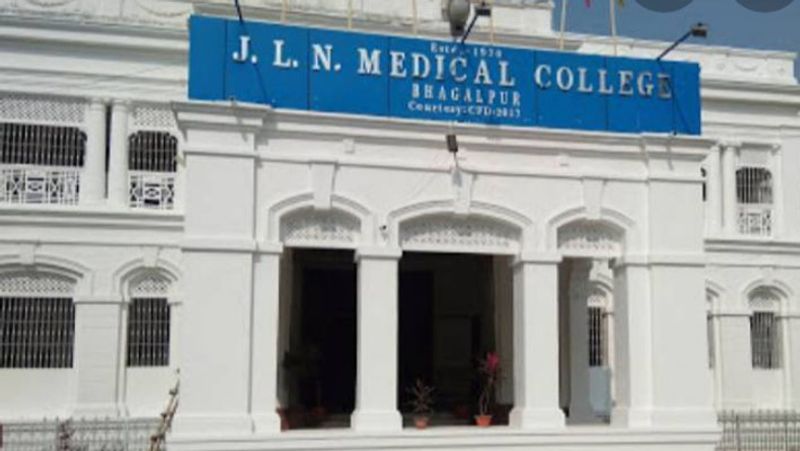 In Bhagalpur medical college due to negligence power cut off ventilator Woman dies in agony kpl